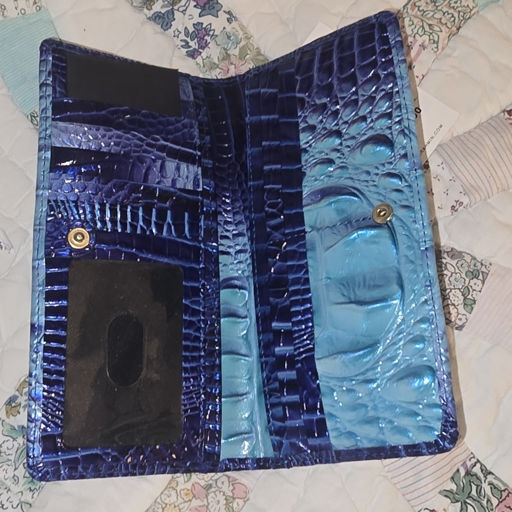 Brahmin Affinity Ombre Ady Wallet NWT - Picture 3 of 4